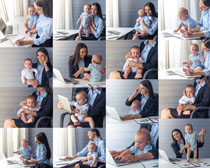 商务女士与宝宝摄影高清图片