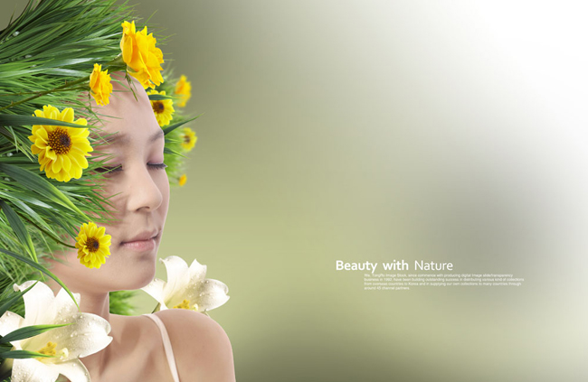美女脸部与草护肤广告PSD素材